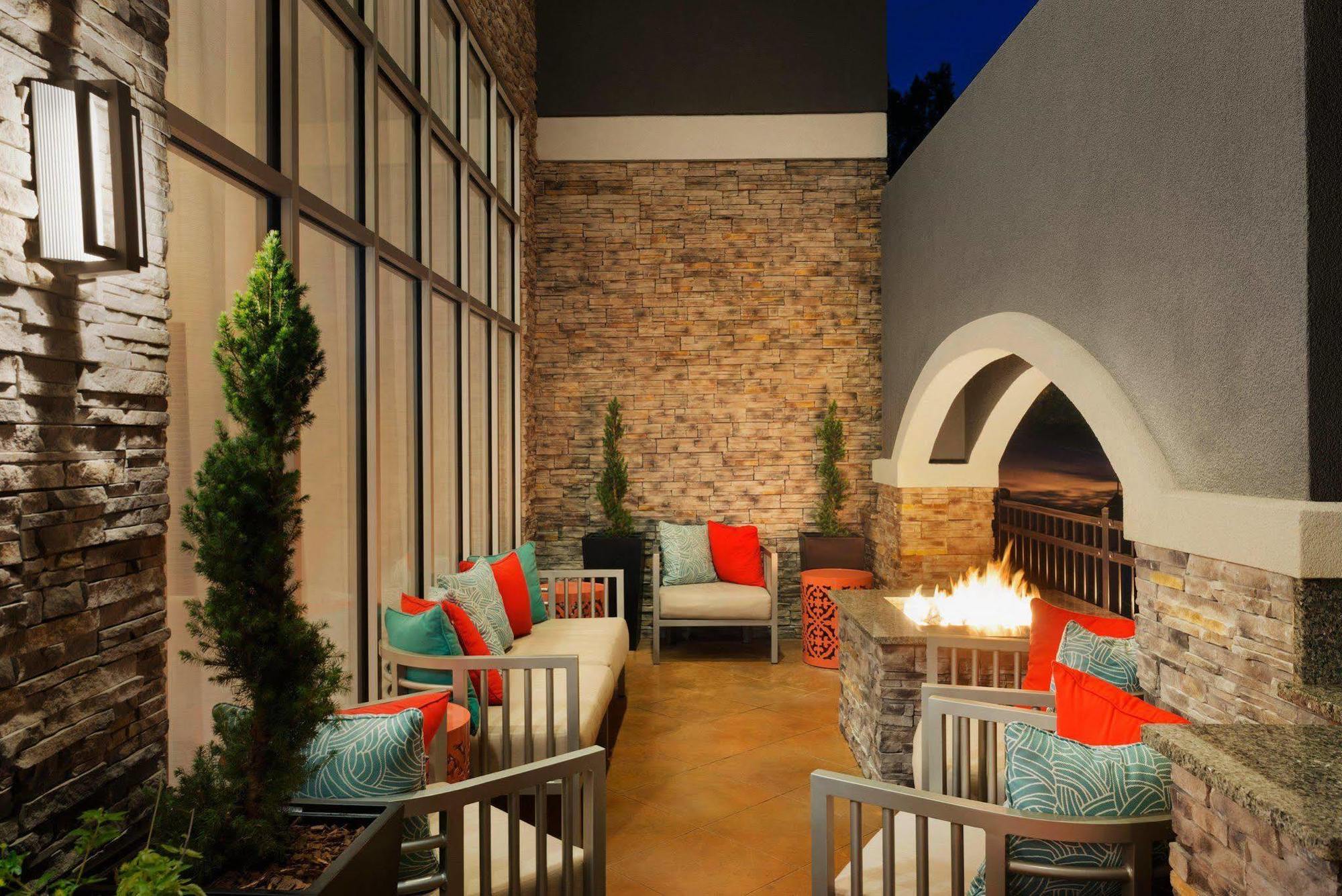 Fairfield Inn & Suites By Marriott Atlanta Perimeter Center Dunwoody Ngoại thất bức ảnh